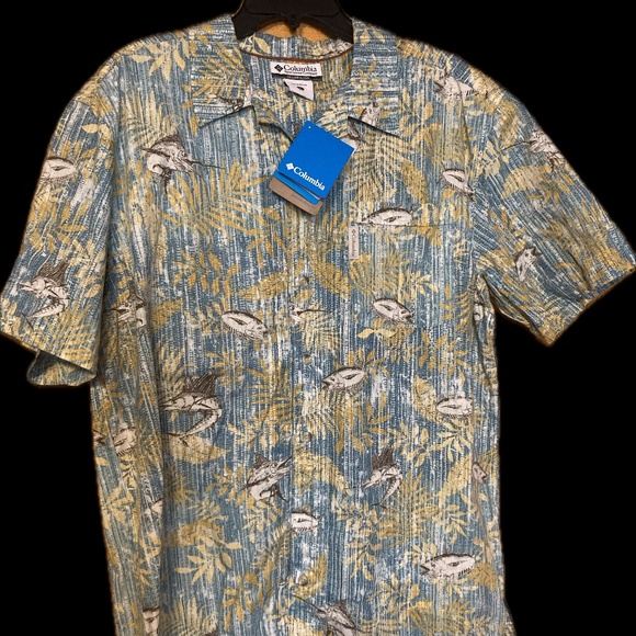 Large Short Sleeve Colombia Hawaiian Shirt with Tuna And Sword Fish Print - Picture 1 of 5